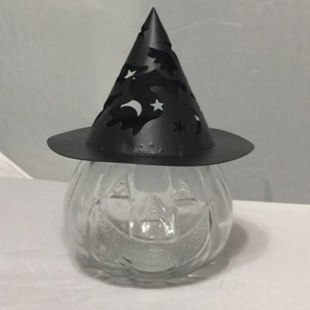 Adorable Jack O’Lantern Glass & Hat with Tealights